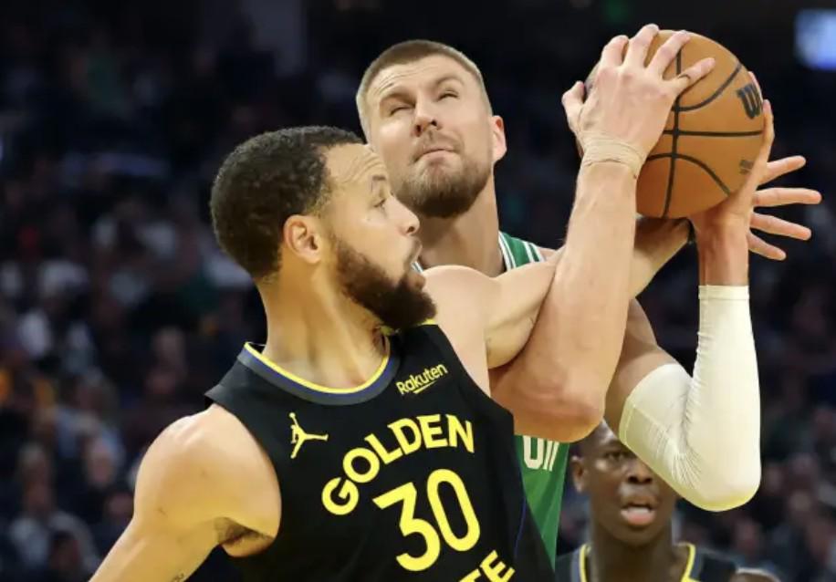 KAIYUN-库里：很期待看到健康的波尔津吉斯，他是我们一直寻找的类型