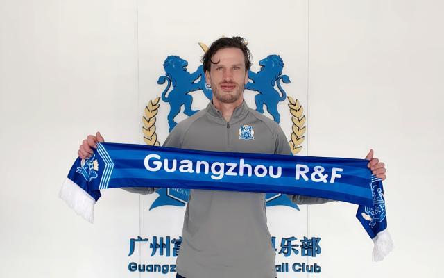 开云官网-官宣！瑞典籍球员斯文森加盟广州城 签订1年期合同